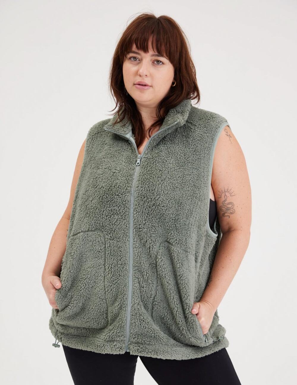 GIRLFRIEND COLLECTIVE Recycled Fleece Sherpa Vest Pine Green XL
